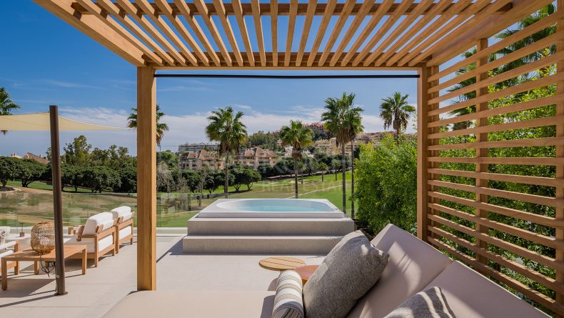 Galerie de photos - Villa au design moderne à Los Naranjos, Nueva Andalucia