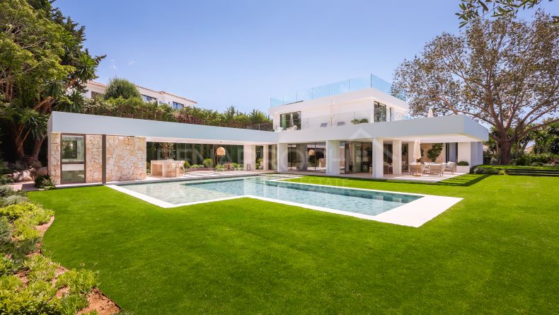 Villa in the Golf Valley, Marbella