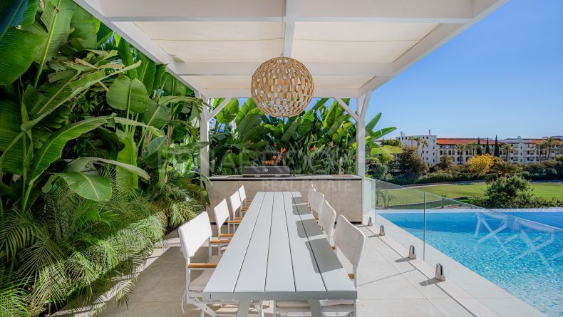 Galerie de photos - Villa de style moderne à El Herrojo, Benahavis