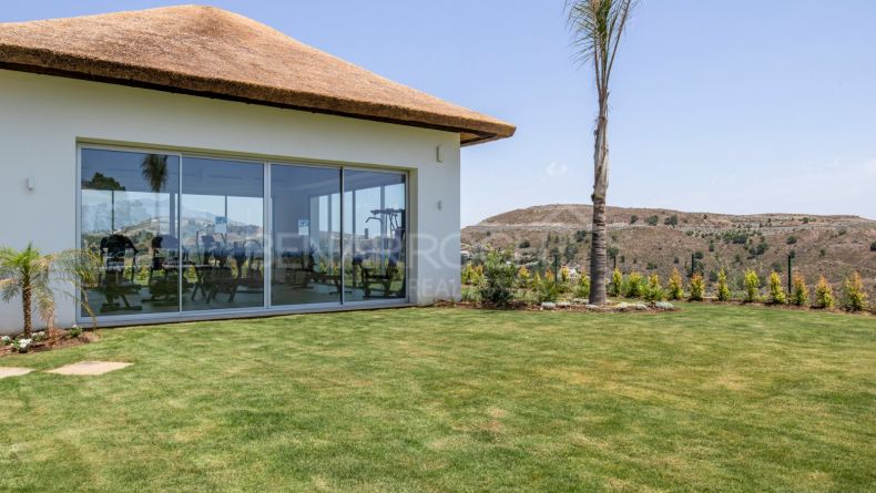 Galería de fotos - Duplex en planta baja en Marbella Club Hills, Benahavis