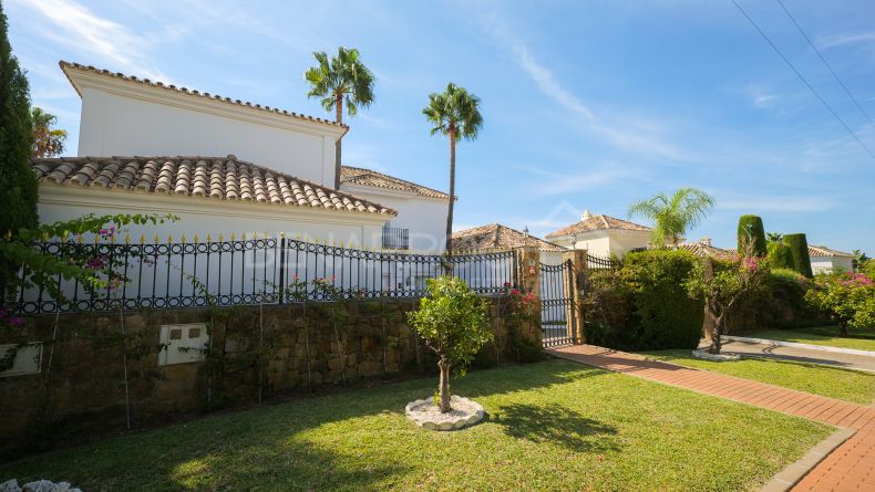 Galería de fotos - Villa con vistas al mar en El Paraiso, Estepona