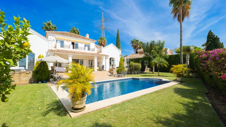 Galería de fotos - Villa con vistas al mar en El Paraiso, Estepona