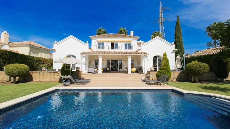 Galerie de photos - Villa avec vue sur la mer à El Paraiso, Estepona