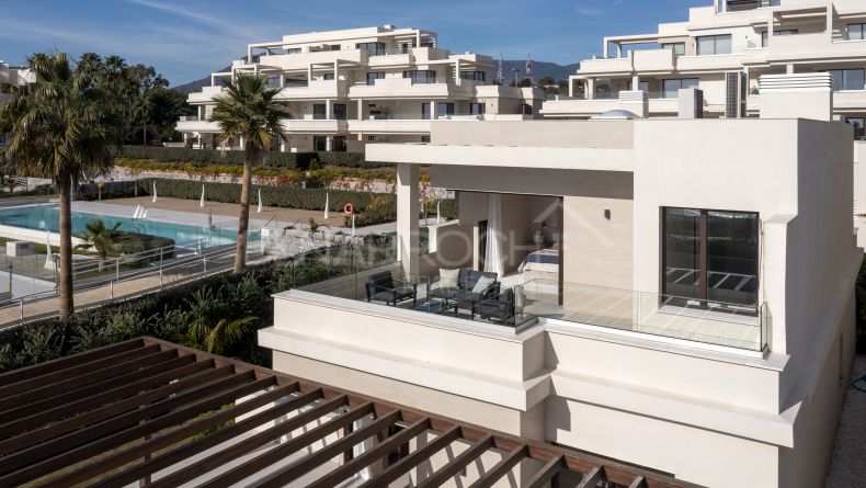 Galería de fotos - Villa en primera linea de playa en Velaya, Estepona