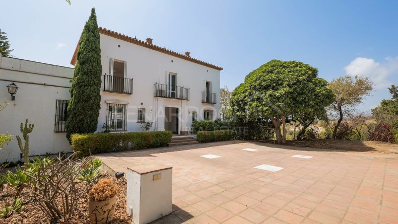 Mediterranean style villa on the New Golden Mile, Estepona