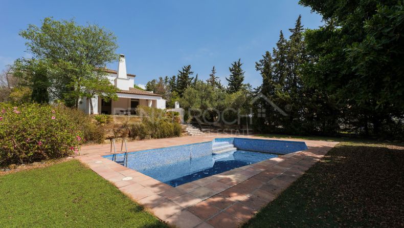 Galerie de photos - Villa de style méditerranéen sur le New Golden Mile, Estepona