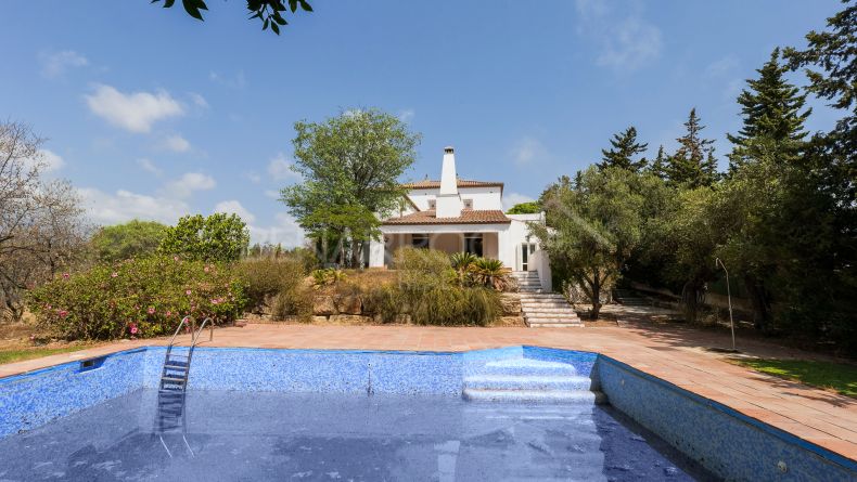 Galerie de photos - Villa de style méditerranéen sur le New Golden Mile, Estepona