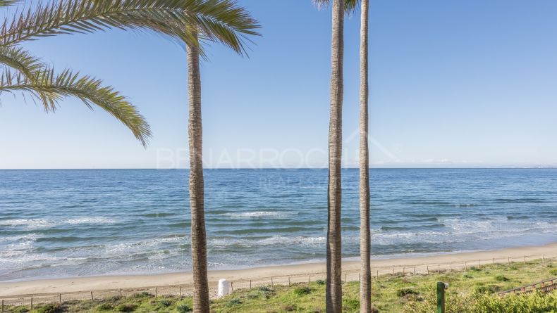 Galería de fotos - Apartamento en primera linea de playa en Rio Real, Marbella Este