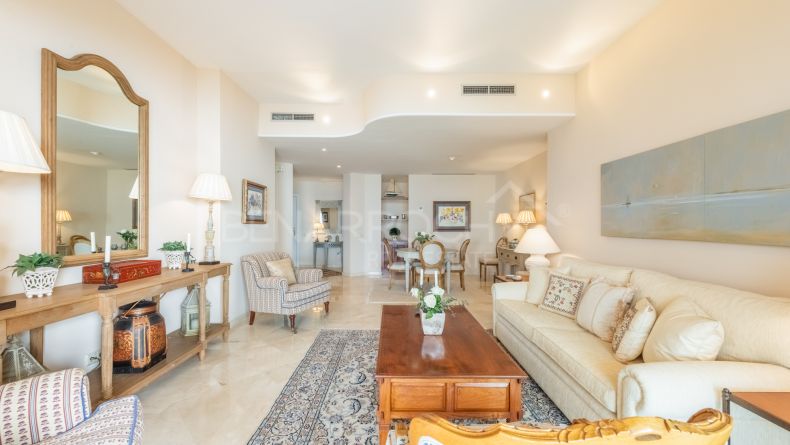 Galería de fotos - Apartamento en primera linea de playa en Rio Real, Marbella Este