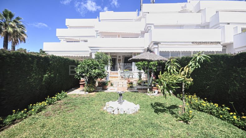 Charming garden apartment in El Paraiso, Estepona