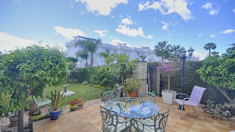 Galería de fotos - Apartamento con jardin en El Paraiso, Estepona