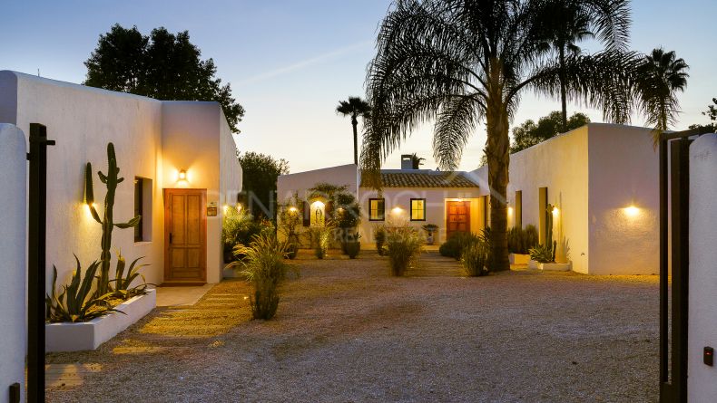 Photo gallery - Ibicencan style villa in Guadalmina Alta, San Pedro Alcantara