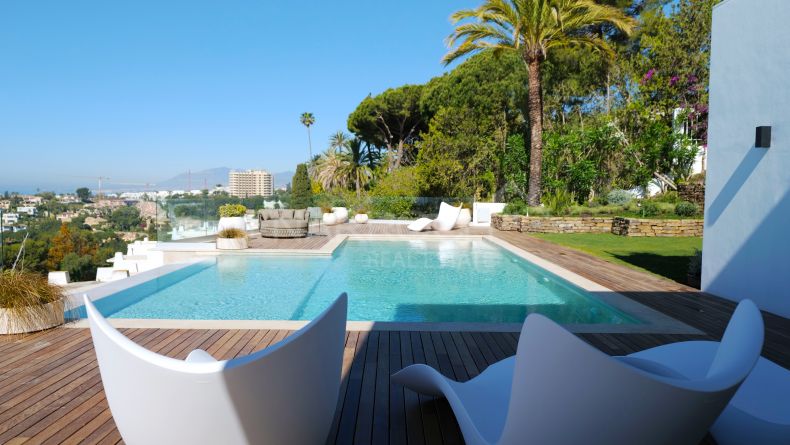 Galerie de photos - Villa de style contemporain à Rio Real, Marbella Est