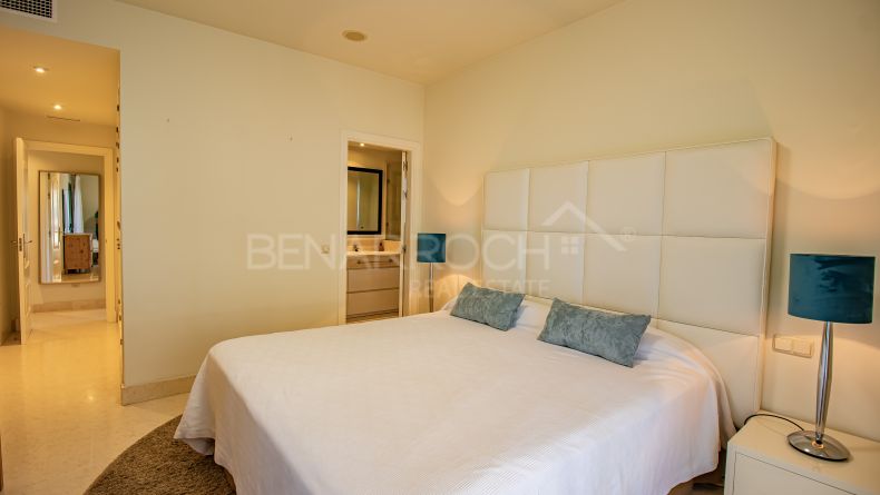 Photo gallery - Middle floor apartment in Capanes del Golf, Benahavis