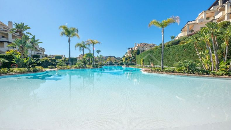 Photo gallery - Middle floor apartment in Capanes del Golf, Benahavis