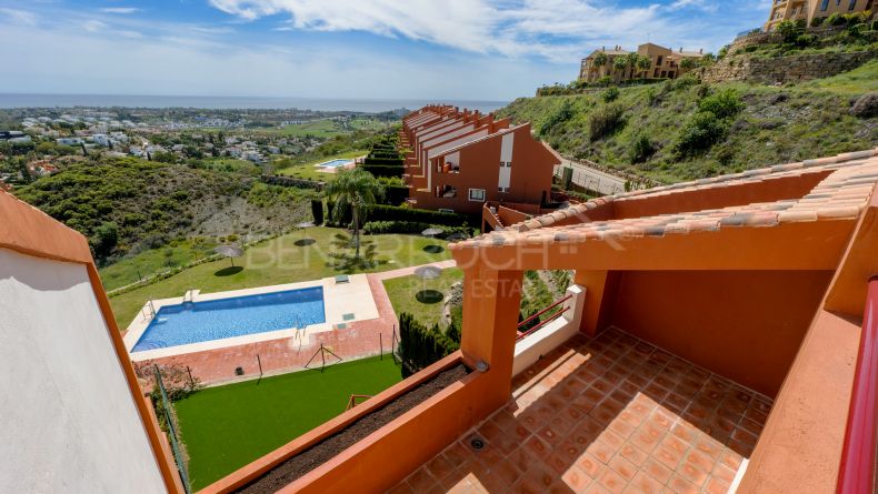 Galería de fotos - Casa adosada con vistas panorámicas al mar en Paraiso Alto, Benahavis, Malaga