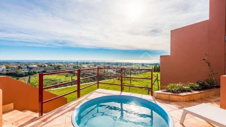 Maison jumelée avec vue panoramique à Los Jaralillos, Benahavis