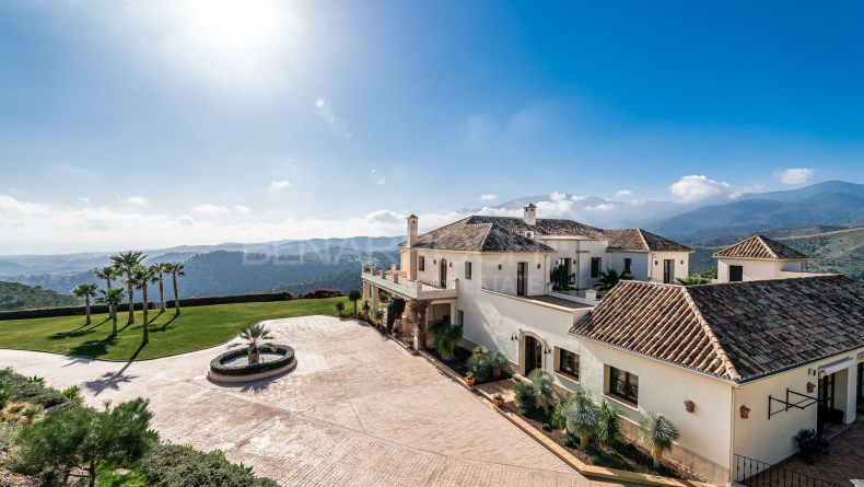 Photo gallery - Villa for sale in Altos de Estepona, Estepona