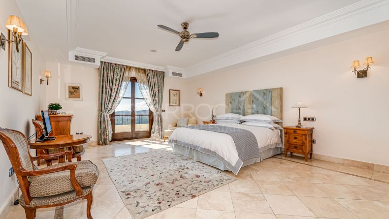 Photo gallery - Villa for sale in Altos de Estepona, Estepona