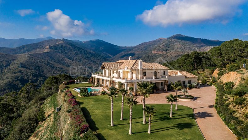 Photo gallery - Villa for sale in Altos de Estepona, Estepona