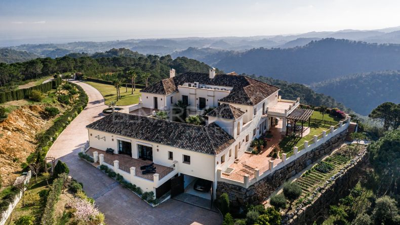 Photo gallery - Villa for sale in Altos de Estepona, Estepona