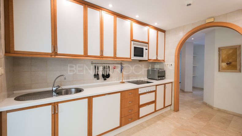 Galería de fotos - Apartamento en primera linea de playa en Rio Real Playa, Marbella Este