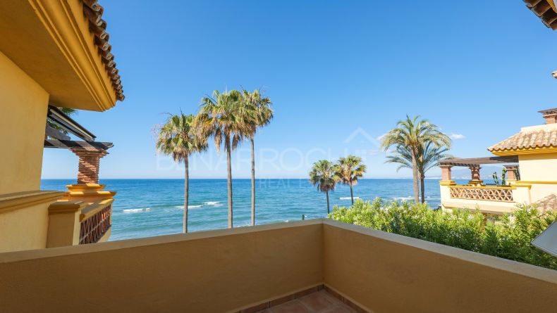 Galería de fotos - Apartamento en primera linea de playa en Rio Real Playa, Marbella Este