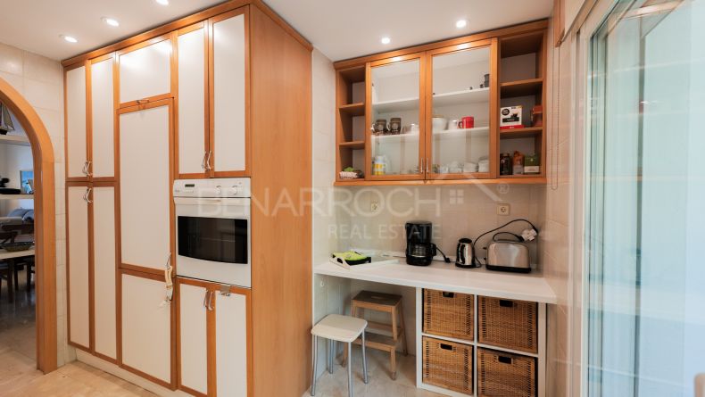 Galería de fotos - Apartamento en primera linea de playa en Rio Real Playa, Marbella Este