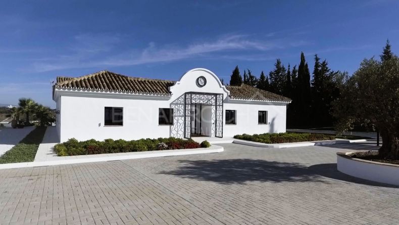 Andalusian cortijo villa in Cancelada, Estepona