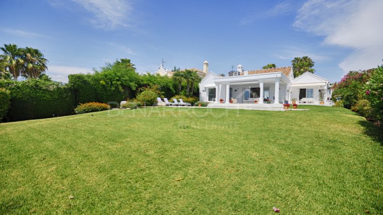 Galerie de photos - Villa avec vue magnifique à El Paraiso Medio, Estepona