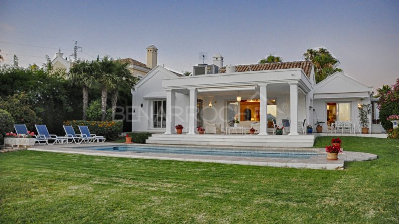 Galerie de photos - Villa avec vue magnifique à El Paraiso Medio, Estepona