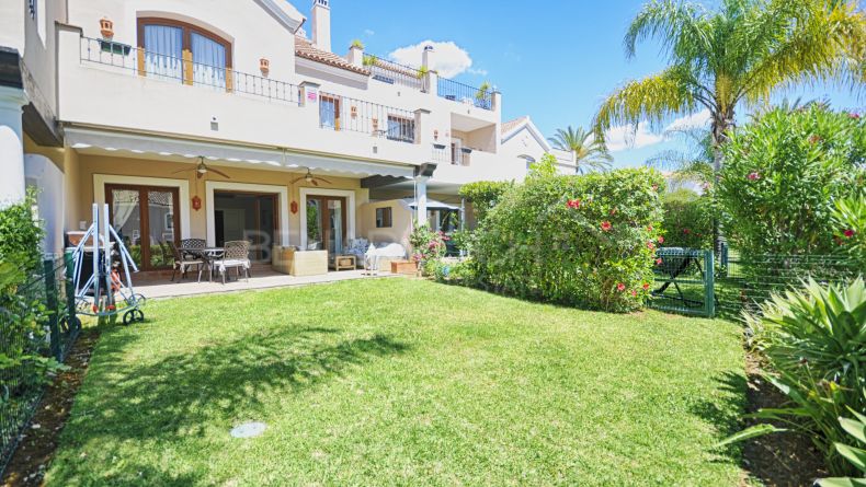 Townhouse in Paraiso Hills, El Paraiso, Estepona