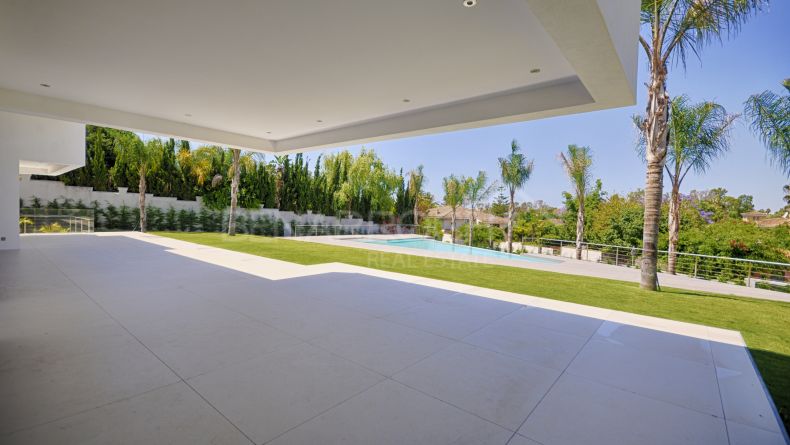 Galerie de photos - Villa avec vue à Guadalmina Baja, Marbella