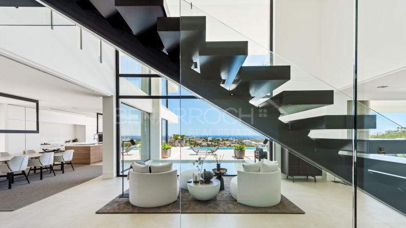 Photo gallery - Modern design villa in La Alqueria, Benahavis