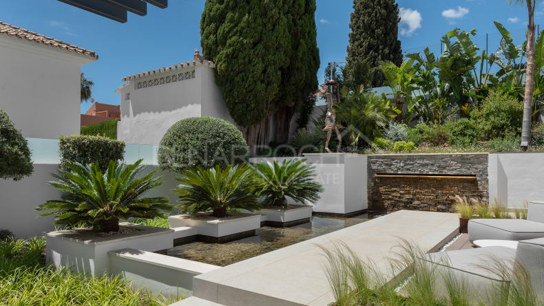 Photo gallery - Front line golf villa in Aloha, Nueva Andalucia