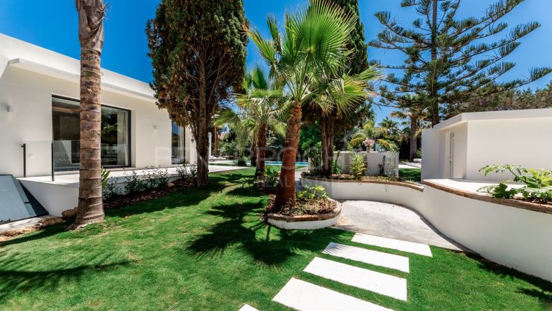 Galerie de photos - Villa sophistiquée et élégante à Marbesa, Marbella Est