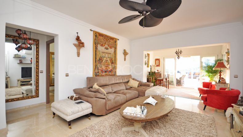 Galerie de photos - Appartement confortable avec vue à El Paraiso Medio, Estepona