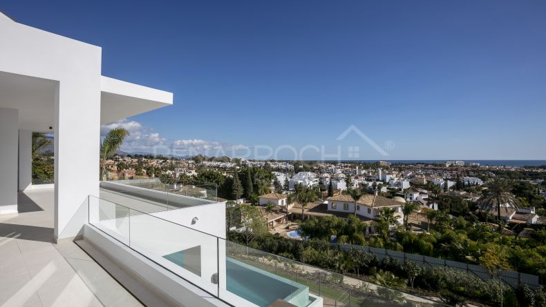 Galería de fotos - Villa de nueva construccion en El Paraiso Medio, Estepona