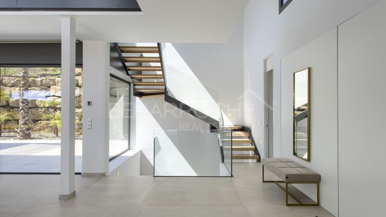 Photo gallery - Modern design villa in Capanes Sur, Benahavis