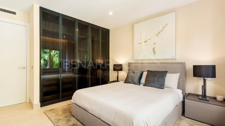 Galerie de photos - Appartement en première ligne de plage à Bahia del Velerin, Estepona