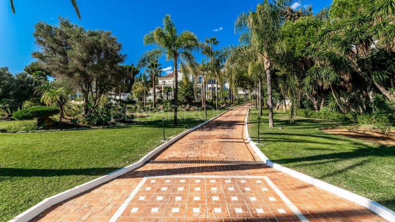 Galerie de photos - Villa à El Paraiso Alto, Benahavis