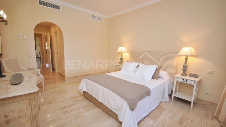Photo gallery - Fantastic apartment in Alhambra del Golf, Estepona
