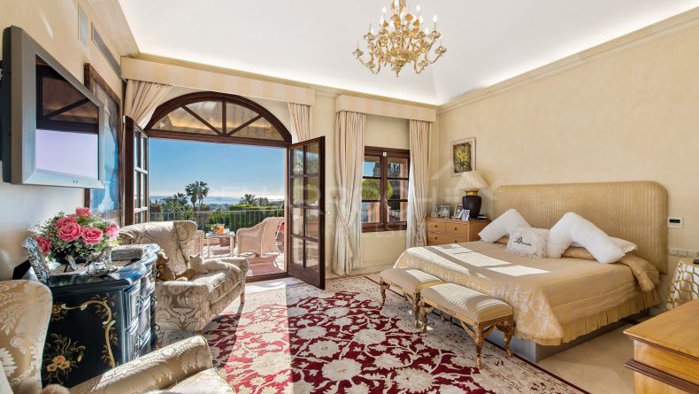 Galería de fotos - Villa de estilo mediterraneo en Atalaya de Rio Verde, Marbella