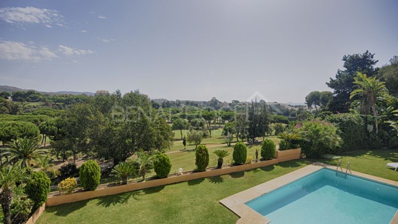 Galería de fotos - Acogedora villa en primera línea de golf, en Rio Real, Marbella Este.