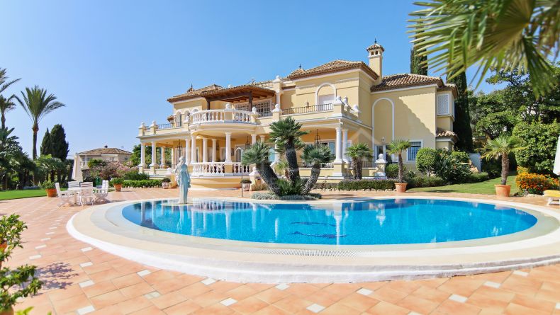 Villa de estilo clasico en Paraiso Alto, Benahavis