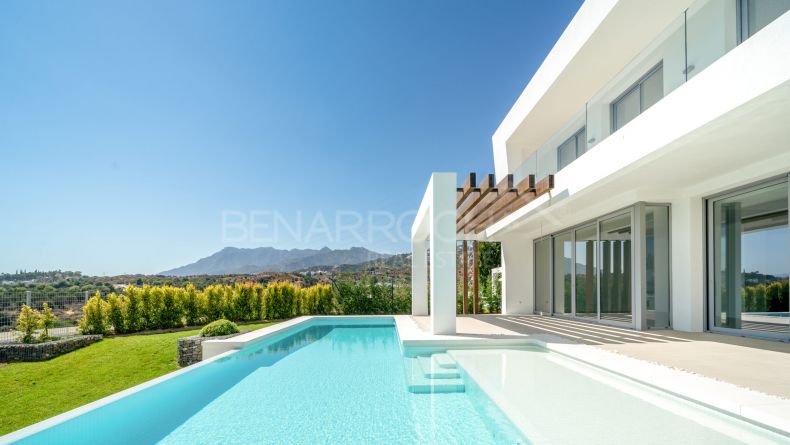 Photo gallery - Contemporary design villa in Santa Clara, Marbella East