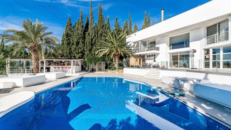 Galerie de photos - Villa avec vue sur la mer à Cascada de Camoján, Marbella