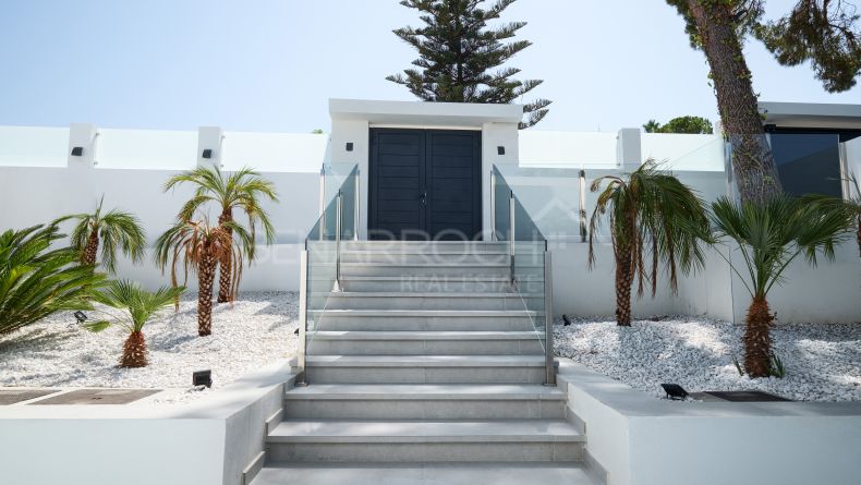 Photo gallery - Modern design villa in Las Brisas, Nueva Andalucia