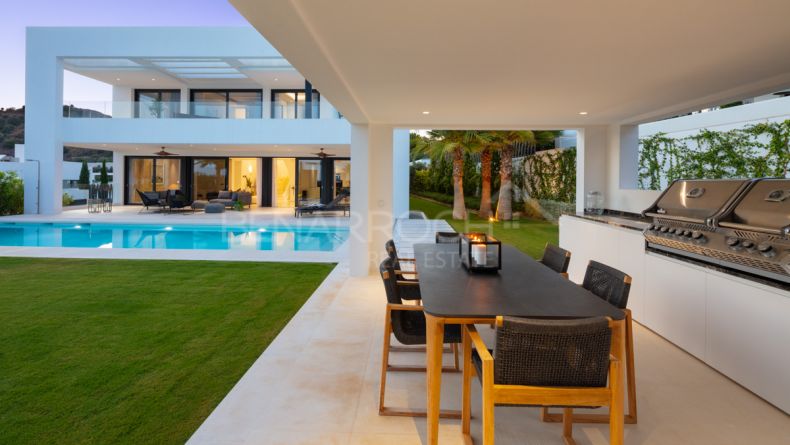 Photo gallery - Contemporary style villa in Nueva Andalucia