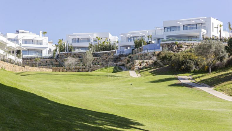 Galería de fotos - Villa en primera linea de golf en Cabopino, Marbella Este